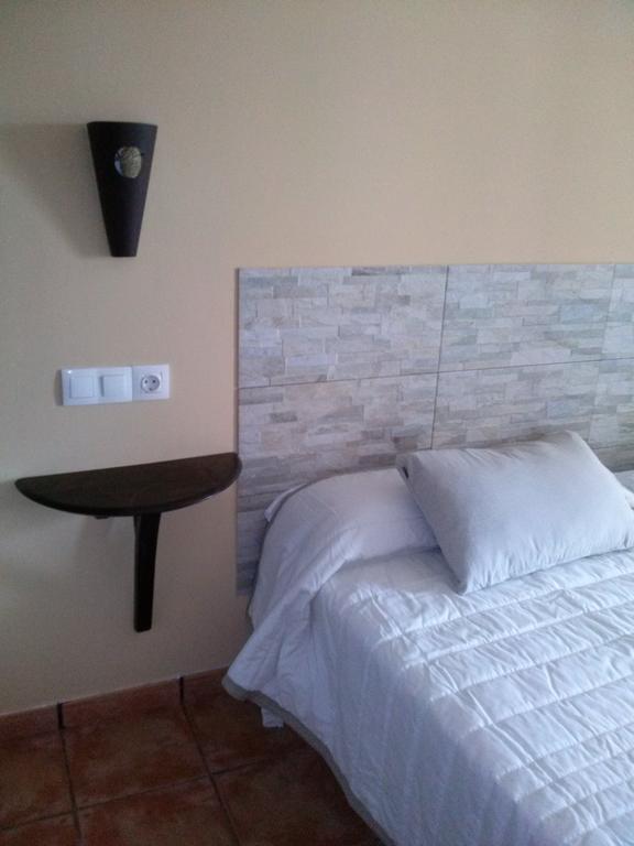 Hostal Suetxe Los Arcos Room photo