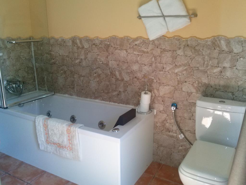 Hostal Suetxe Los Arcos Room photo