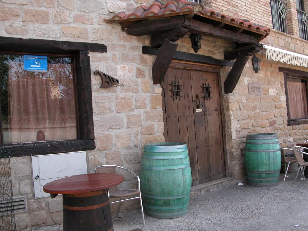 Hostal Suetxe Los Arcos Exterior photo